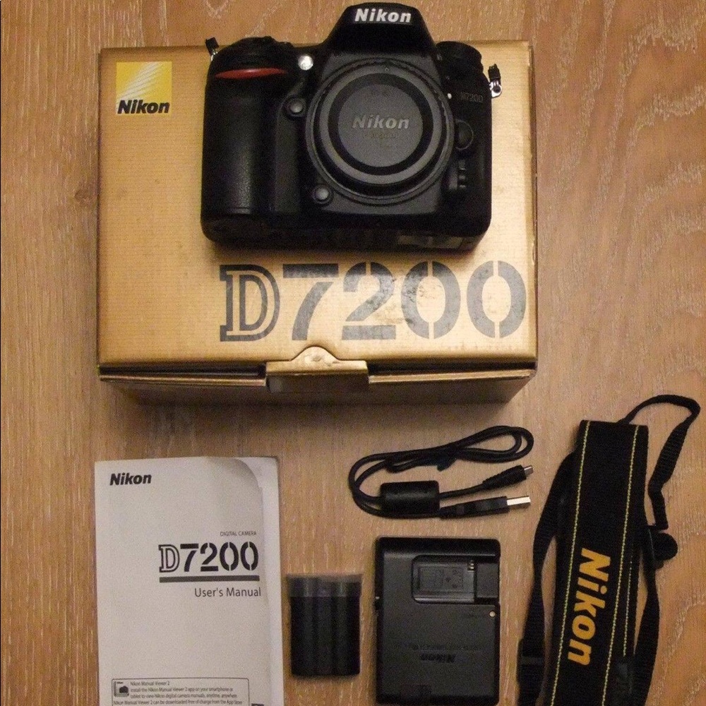 Nikon D7200 Bundle